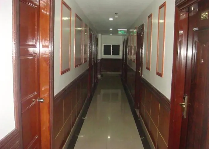 Hotel Oyo 640 Spring 2*